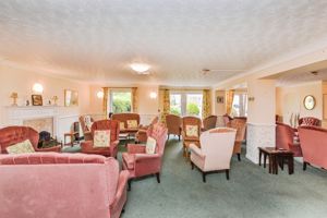 RESIDENTS LOUNGE- click for photo gallery